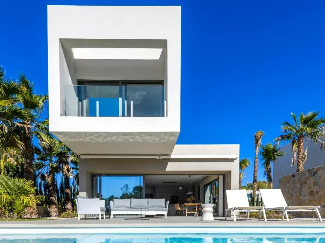 Villa Alondra – sydvendt villa med raffinement og ro