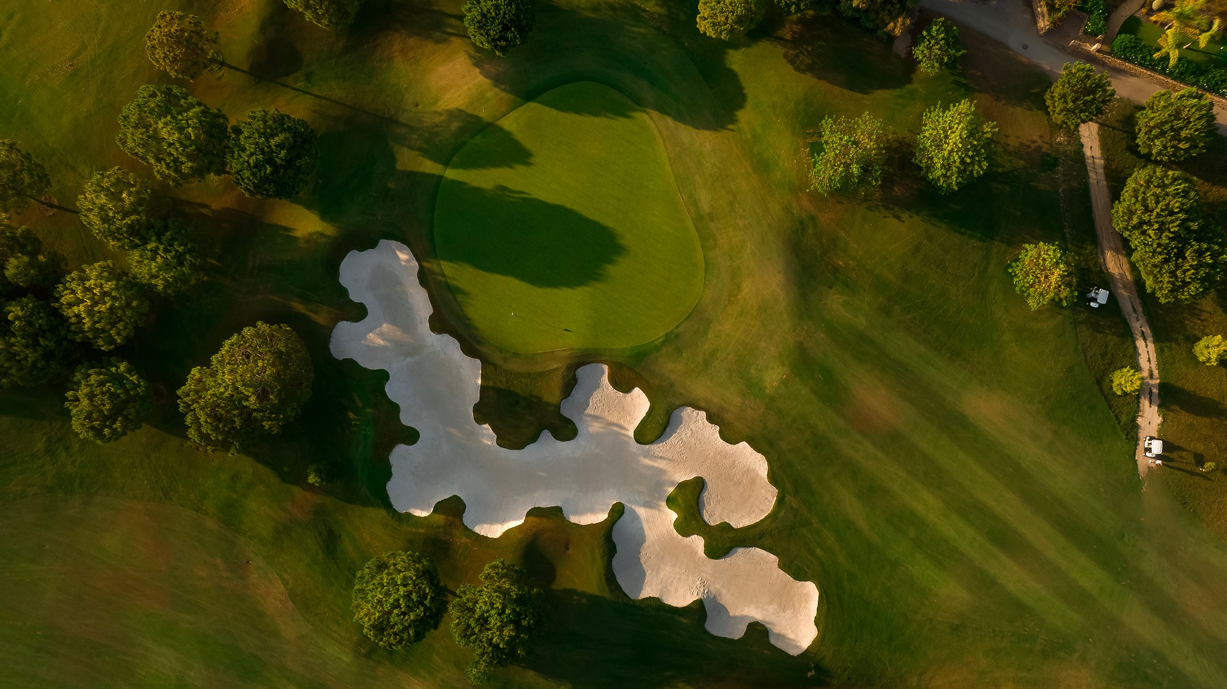 Las Colinas 13th 