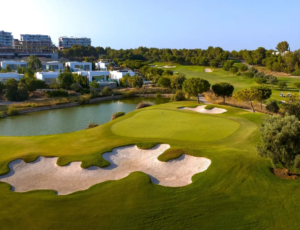 Green med havutsikt, Las Colinas