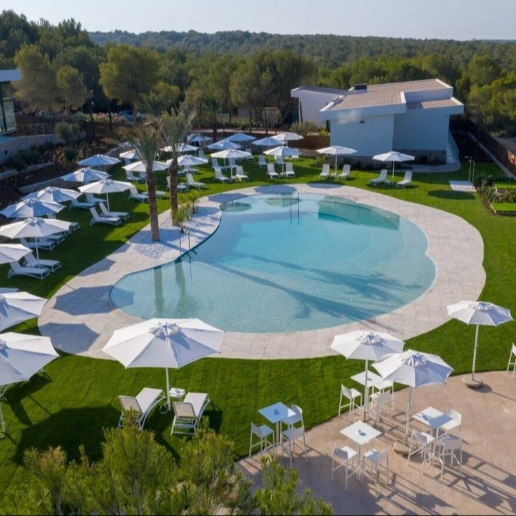 Bassenget, Las Colinas