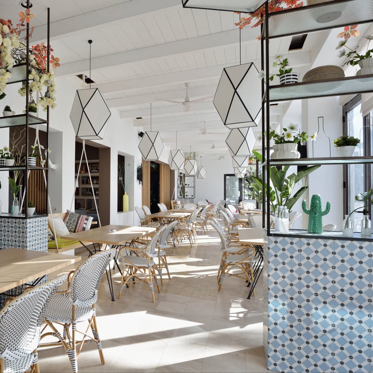 uniK ved klubbhuset, Las Colinas
